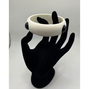 Vintage‎ Bangle Bracelet Ivory White Chunky Black Dot Accent Retro Fashion